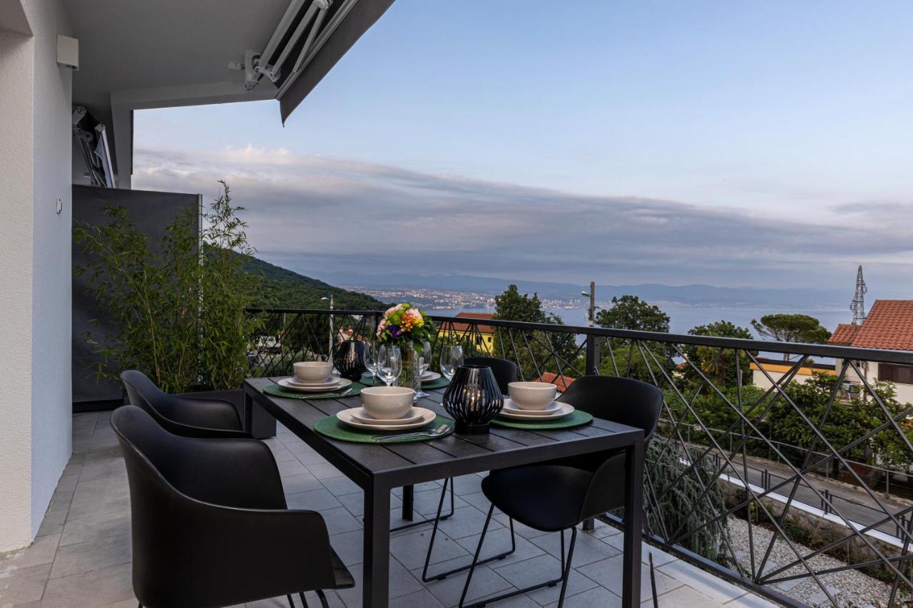 Villa Adriatic, Apartment Chiara With Sea View And Heated Swimming Pool, Free Private Parking, Ičići Extérieur photo